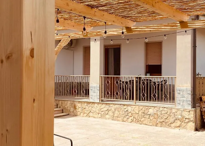Chiru-guest House Nyaraló *
